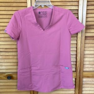 FIGS Quartz 3-pocket Casma Top